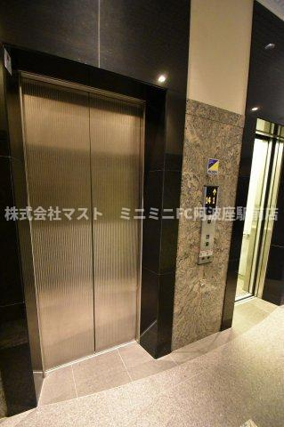アーバンフラッツ瓦町のエントランス
