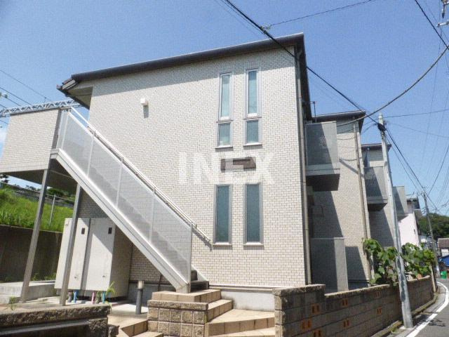 横浜市南区永田東１丁目のアパートの外観