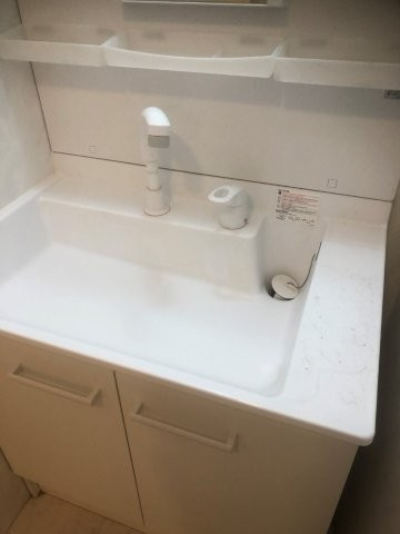 Ｃｏｕｒｔ・Ｆの洗面所|ゆったりとスペースのある洗面所