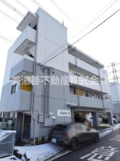 ６６４７２　大垣市枝郷アパート