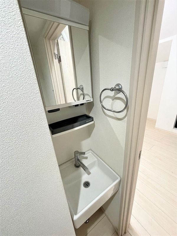 グランクロスの洗面所|別部屋参考写真となります