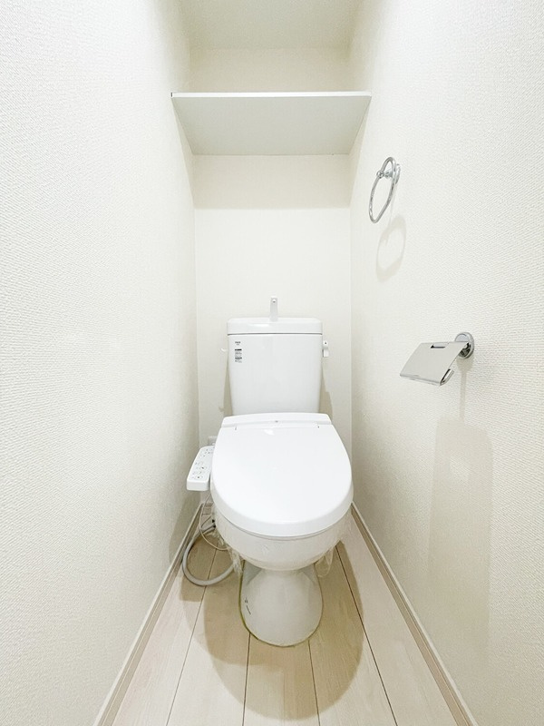 グランクロスのトイレ|別部屋参考写真となります