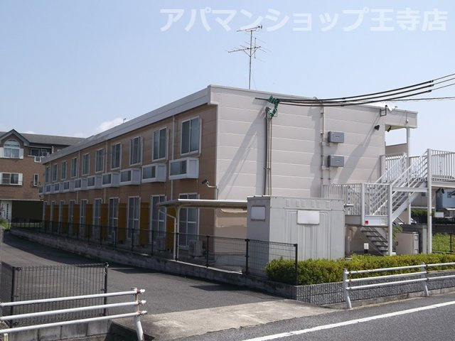 レオパレスビクトアール法隆寺