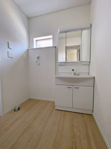 新築戸建・新築建売　須賀川市影沼町第4　第一小・第一中の収納|廊下収納は日用品の保管やお掃除道具の収納に便利です！