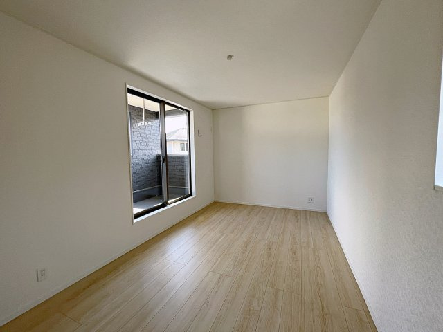 新築戸建・新築建売　須賀川市影沼町第4　第一小・第一中の洋室|7.5帖の洋室は広々としておりご夫婦の主寝室としておすすめです！