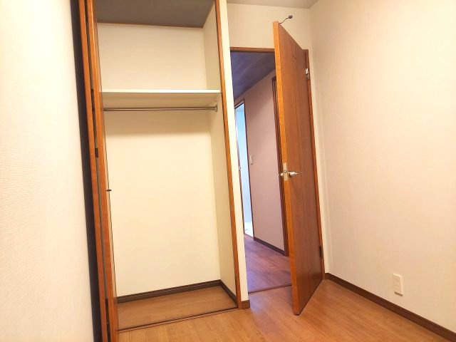 パルメーラ宝松苑の洋室|洋室約4帖