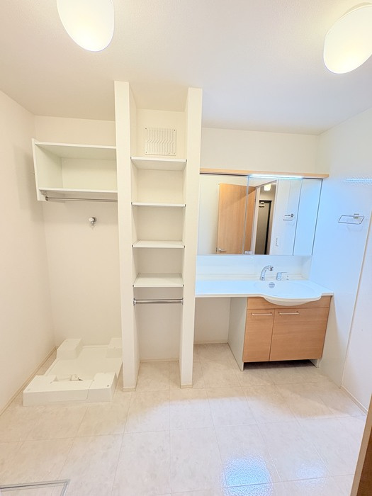 D-roomエル・セントロの洗面所