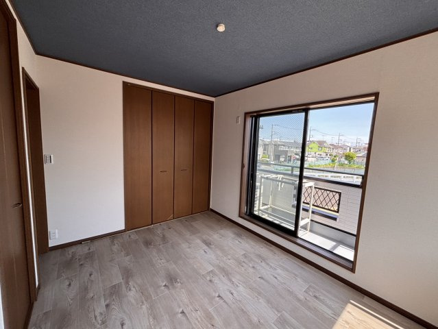 当麻　戸建の洋室
