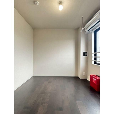 【寝室】 | ウェルスクエア西新宿五丁目 | きれいなフローリング。