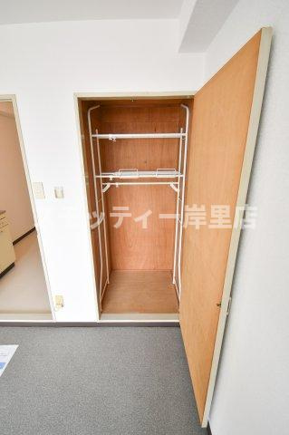 スカイハイツ中加賀屋の収納