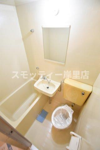 スカイハイツ中加賀屋の浴室