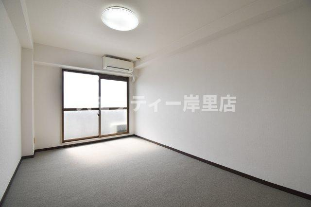 スカイハイツ中加賀屋の居間・リビング