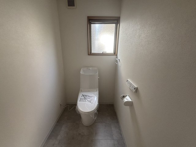 貝塚市畠中2丁目　中古戸建のトイレ