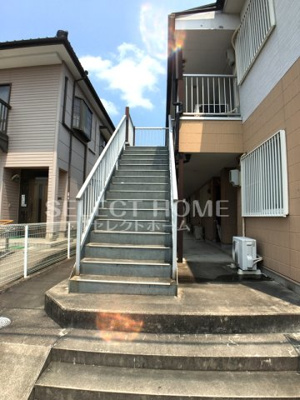 【エントランス】 | ファミールあい | 建物の内部です