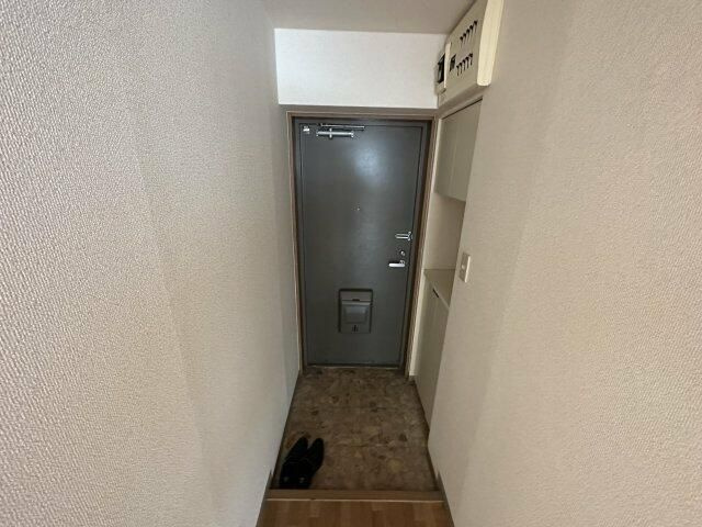コンフォール川和の玄関