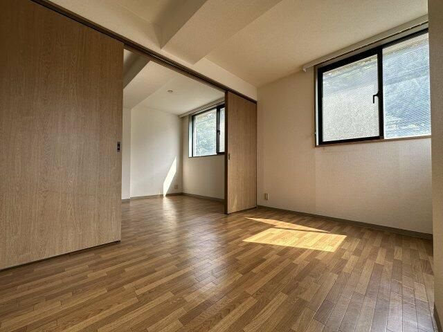 コンフォール川和の寝室