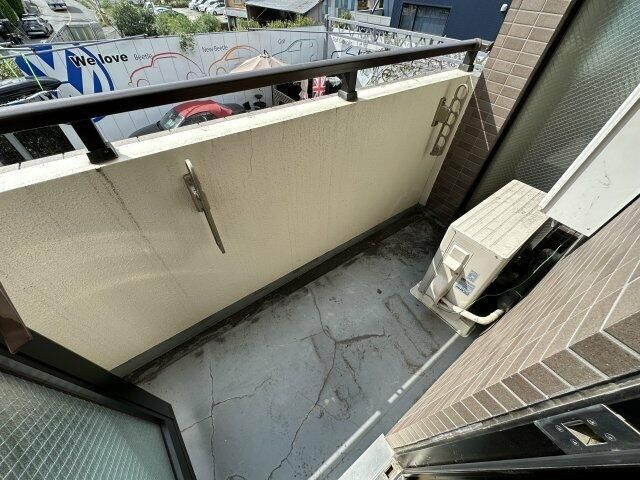 コンフォール川和のバルコニー