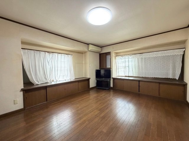 【居間・リビング】 | 熊谷市籠原南3丁目　中古戸建