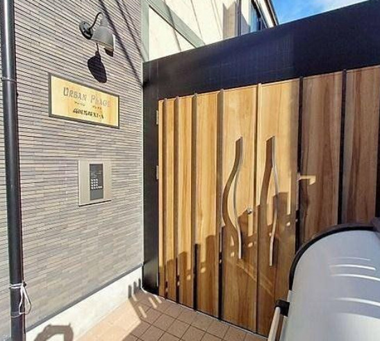 アーバンプレイス高田馬場１１−Ｂのエントランス