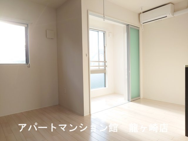 Front du lacの居間・リビング