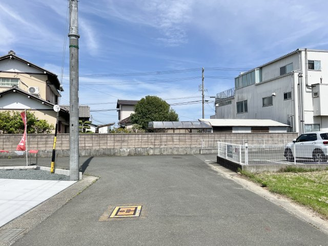 磐田市 川袋 1期の前面道路含む現地写真|物件前の道路になります。