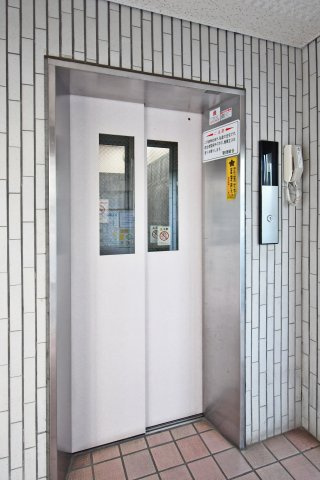サーパス浦和のその他共用部分|■お客様との会話を大切にし、一人ひとりにあった資金計画やプランをご提案致します。「家を買って終わり」ではなく、「買ってからがスタート」と考え、ご提案します。ローンのご相談は私たちにお任せ下さい。