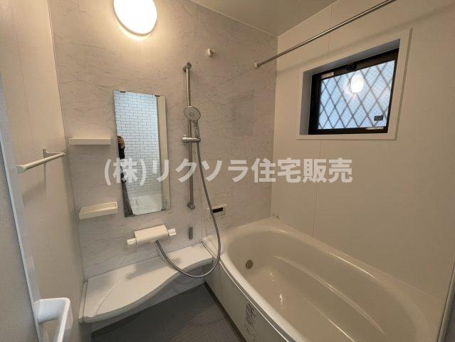 緑町　中古一戸建ての浴室|浴室乾燥機付き
■物件内覧・資金計画相談・住宅ローン相談、リフォーム相談、お問合せ受付中■
※当日・翌日のご内覧、ご相談はお電話でのお問合せがスムーズです！