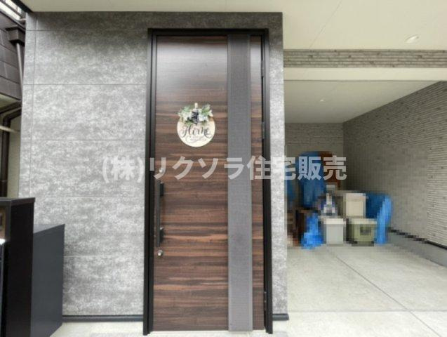 緑町　中古一戸建ての玄関|■物件内覧・資金計画相談・住宅ローン相談、リフォーム相談、お問合せ受付中■
※当日・翌日のご内覧、ご相談はお電話でのお問合せがスムーズです！
