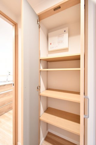 川越パーク・ホームズの収納|■当社には住宅ローンのスペシャリストがおります。『今買えるから大丈夫』ではなく、『買った後の本当の幸せは何か』を考えた上でのご提案をさせて頂きます。