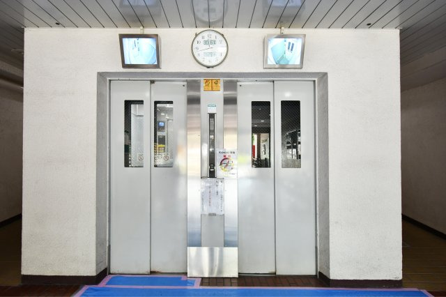 ウインザーハイム西川口のその他共用部分|エレベーターは二基完備！忙しい朝も混雑せず、ストレスフリー！【即日OK】当日のご連絡・現地集合・来店希望など、お客様に合わせご案内可能です！お問合せお待ちしております。