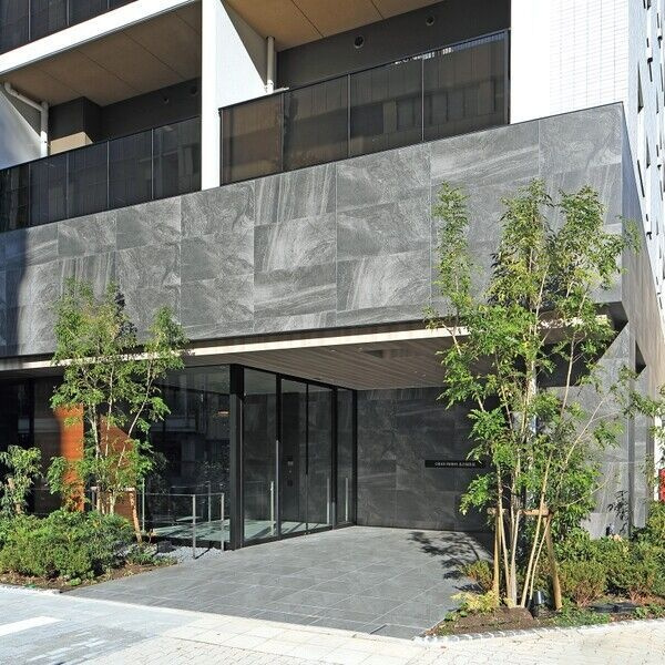 GRAN PASEO名古屋伏見のエントランス