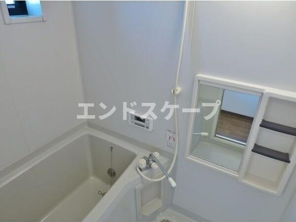 ファミーレDの浴室|高崎、前橋のお部屋探しはエンドスケープまで！お客様の理想お聞かせ下さい♪