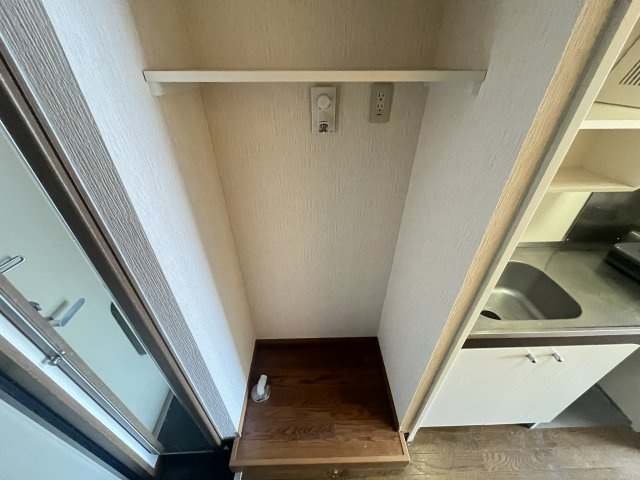 【その他】 | アーバンジャングルプレース１７４南棟 | 洗濯機置場です