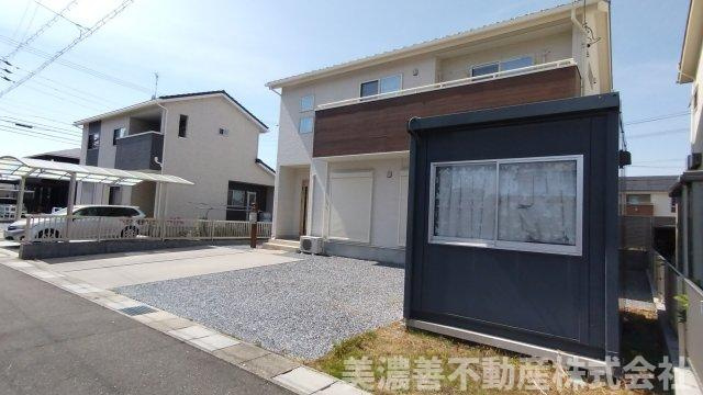 ６７０３４　瑞穂市稲里中古戸建ての外観
