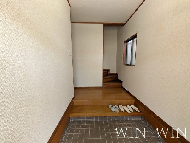 藤井貸家の玄関