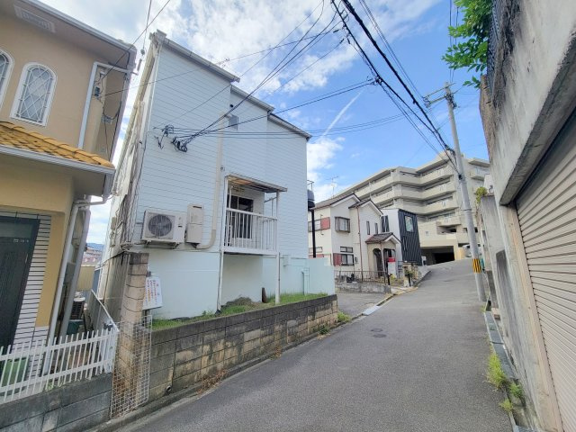 エムズ富雄の周辺