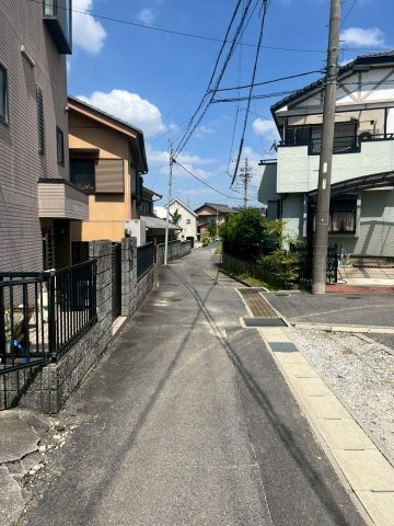 【前面道路含む現地写真】の画像