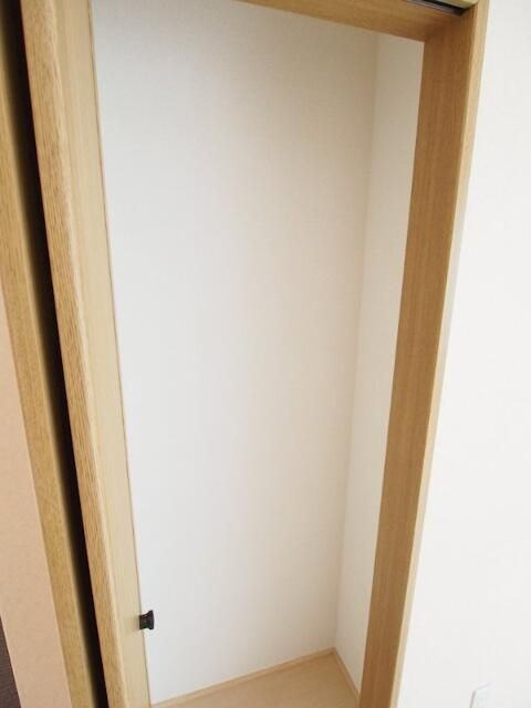 ジュネス香和Ａ棟の収納