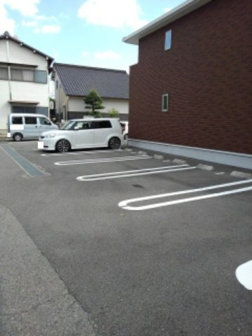 ソーレ　フジ　Ⅳの駐車場