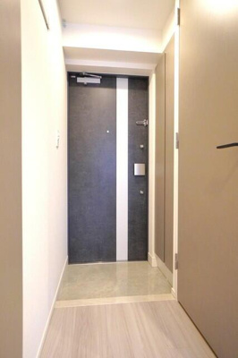 【玄関】 | プライムブリス蔵前 | ※写真は同タイプ住戸です。 