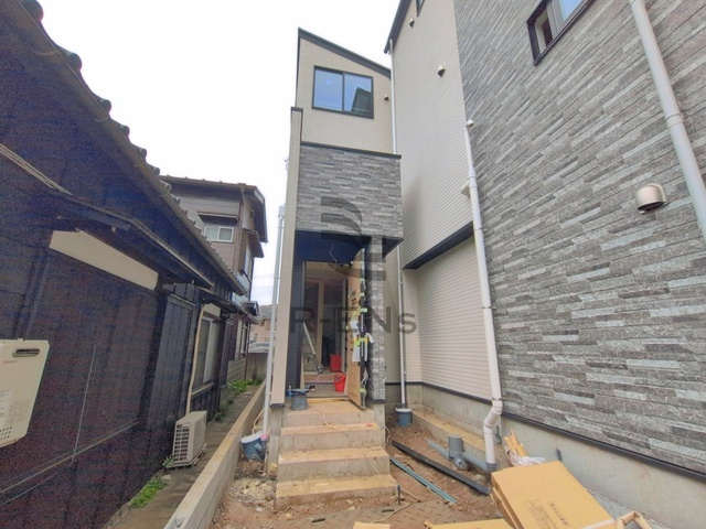 【外観】 | 西東京市南町４丁目　新築戸建て　３号棟 | 建築中