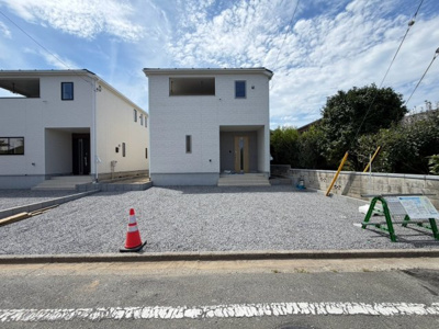 【外観】 | 前橋市大利根町　新築住宅 | 完成済み！いつでも新生活を始めることができます。
開放感あるLDK！
陽当り、風通しも良い暖かな住まいです。
KOALIVE （コアライブ）【0120-919-727】