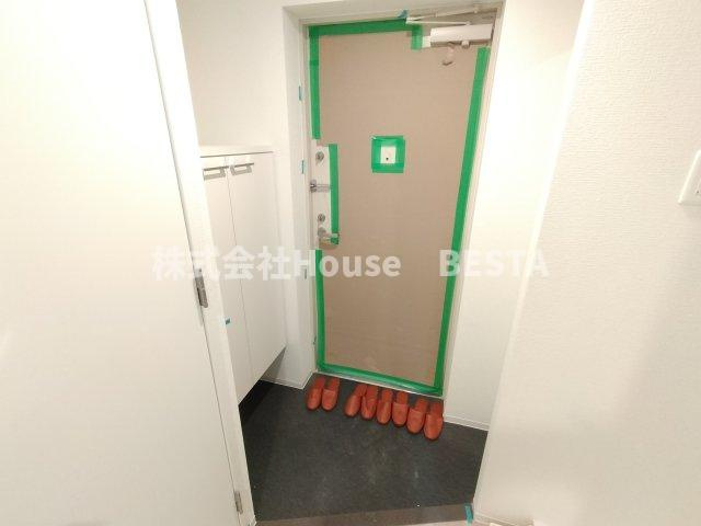 セレニテ神戸ミラクシュッドの玄関