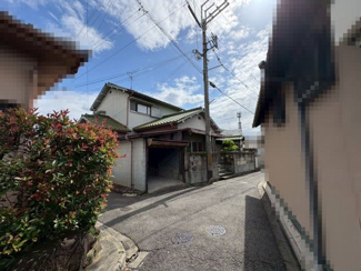 【外観】 | 北東角地の土地！たっぷりの陽光に包まれる明るい住まいになりますね！