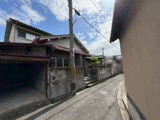【前面道路含む現地写真】 | 自由設計可能ですので　家族の希望が詰まったマイホームを建築出来ますね！