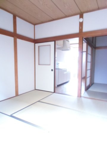ハイツアキヤマの内装
