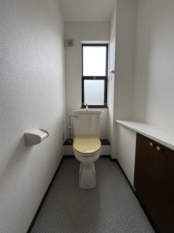 和歌山市六十谷・中古戸建・114926のトイレ