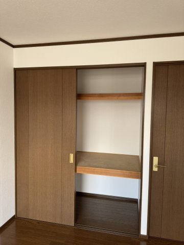 和歌山市六十谷・中古戸建・114926の洋室