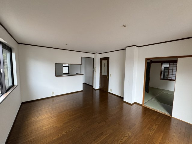 和歌山市六十谷・中古戸建・114926の居間・リビング