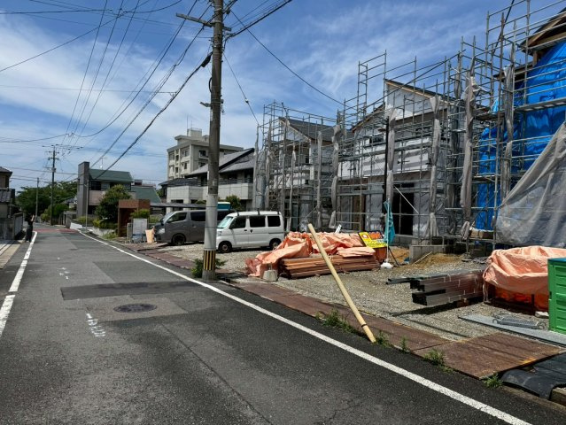 【前面道路含む現地写真】の画像